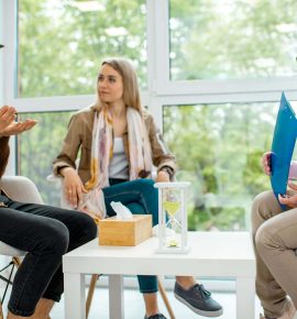 couple-with-psychologist-in-the-office-H7HS6XS-1-1.jpg