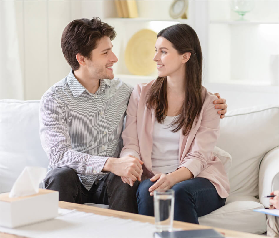 cheerful-women-chatting-PA8KTYC-2.jpg cheerful-women-chatting-PA8KTYC-2.jpg